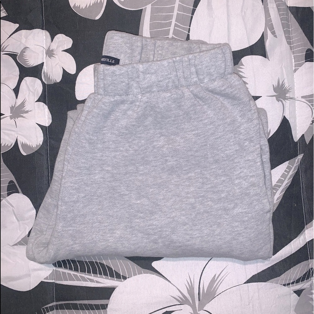 Brandy Melville Sweatpants